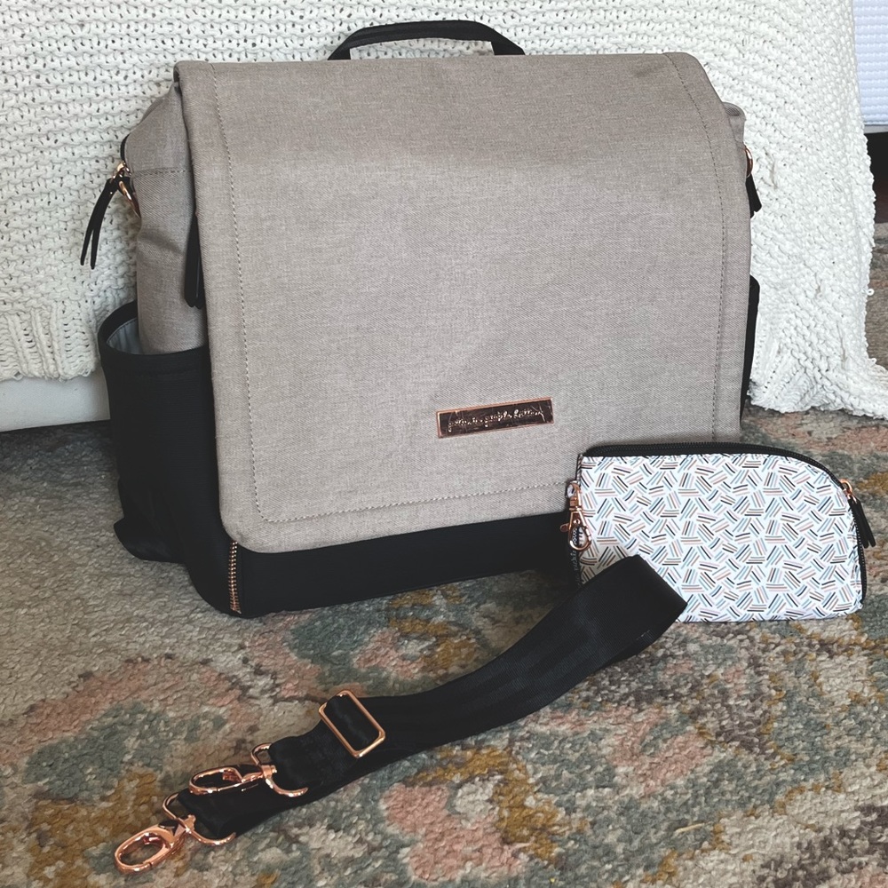 Petunia Pickle Bottom Diaper Bag, lightly used in excellent condition